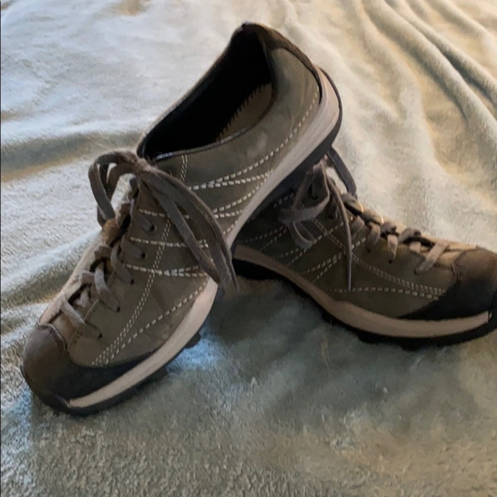 Go-lite, Limelite, size 9, brand new, no box